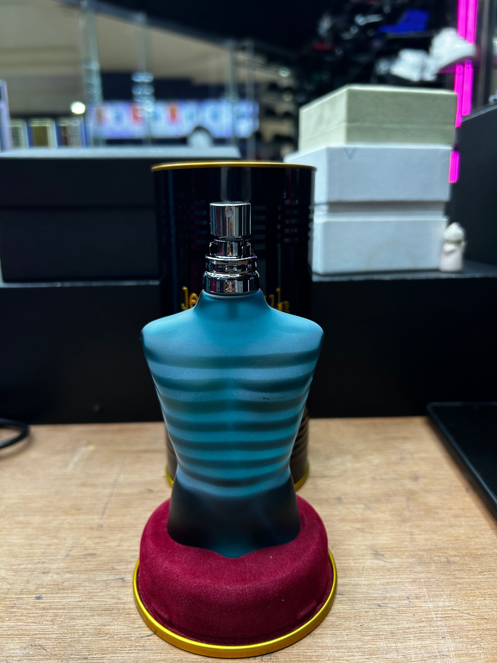 LE PARFUM
